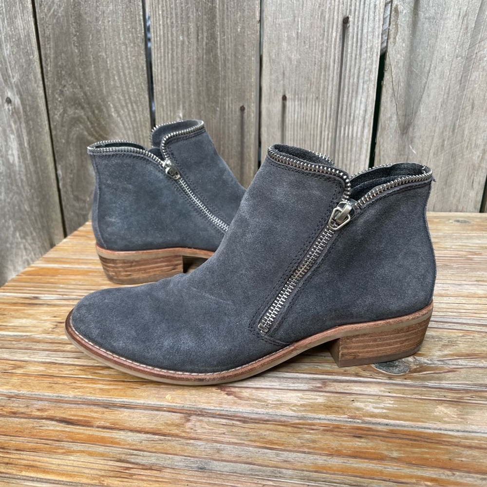 Dolce Vita Zipper Bootie Size 7 Gray Suede Leather